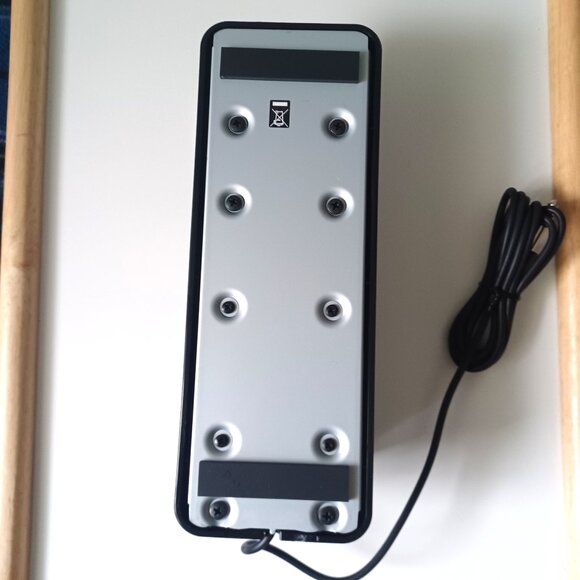 Yamaha FC3 Dual Zone Piano Style Sustain Pedal Never Used in Original Box - Picture 2 of 5